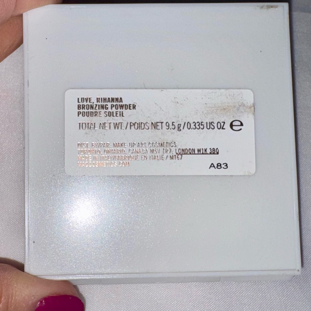 MAC x RiRi - Love, Rihanna Bronzing Powder✨LIMITED EDITION / Sold Out Bronzer! - Picture 8 of 10